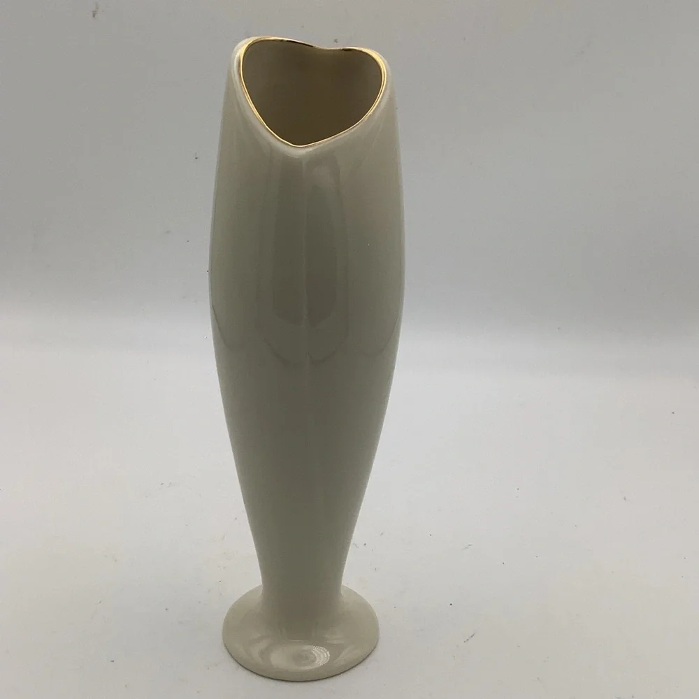 Lenox Footed Bud Vase with Gold Heart Shaped Rim